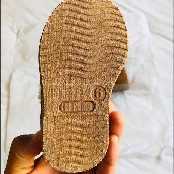 Winter fur boots - Picture 3 of 14